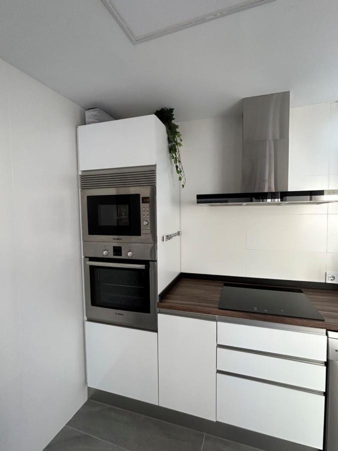 Acogedora Y Moderna Casa En Pueblo Villa Serra Buitenkant foto